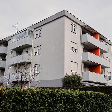 Lovely Apartment Mira Near Airport Zagreb 大戈里察 外观 照片