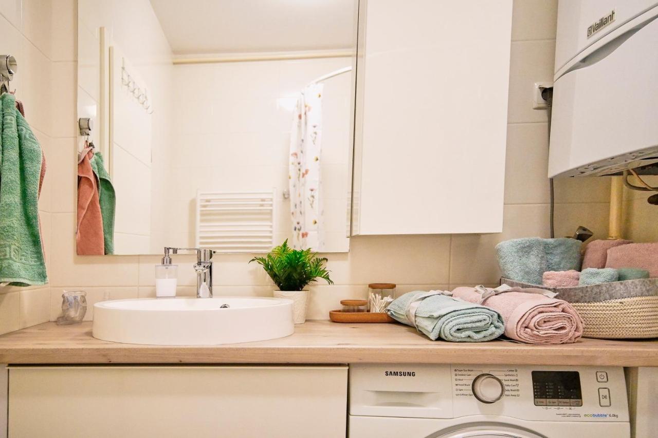 Lovely Apartment Mira Near Airport Zagreb 大戈里察 外观 照片